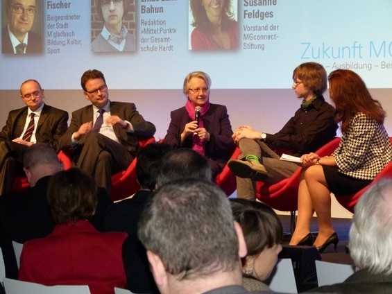 Diskussion der Stiftung MG Connect mit Annette Schavan (2012-11-15)