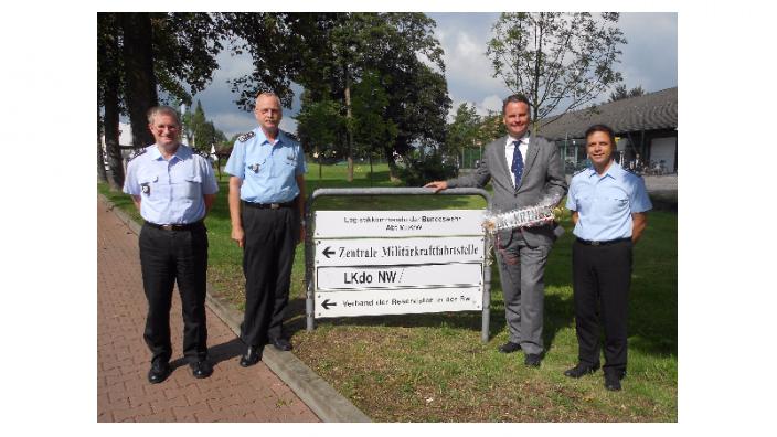 Krings besucht Logistikkommando der Bundeswehr in Rheindahlen