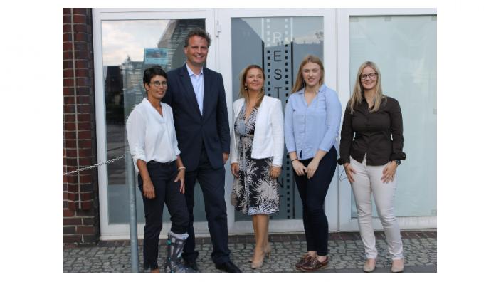 (v.l.n.r.) Annette Bonin, Dr. Günter Krings, Birgit Kelle, Sarah Moecker, Vanessa Odermatt